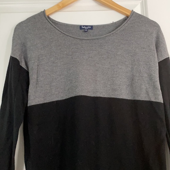 Splendid colour block sweater.  Size small - Picture 4 of 5